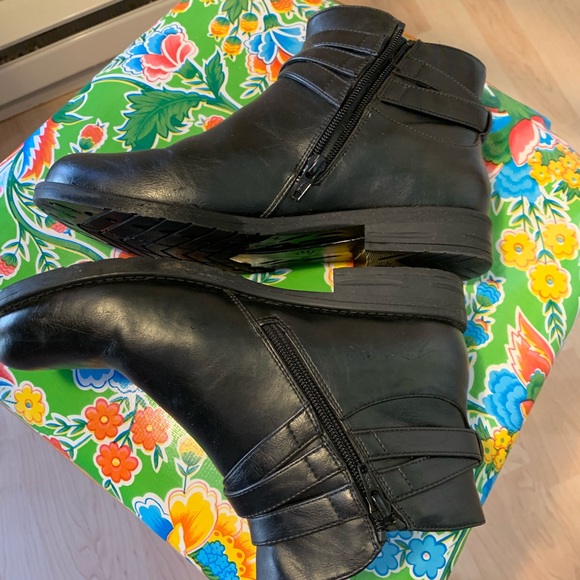 Boots -ankle - Picture 5 of 7